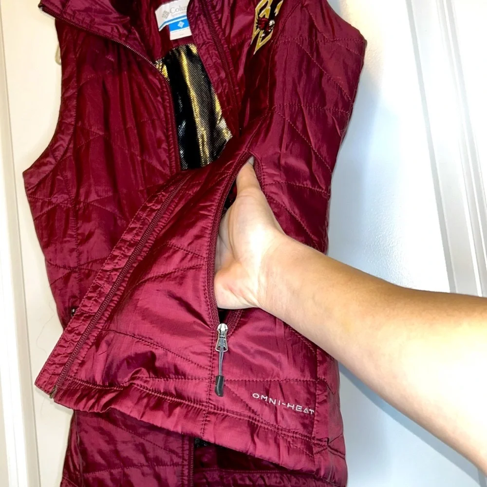 Columbia Women’s Boston College Omni-Heat Puffer Vest Great condition size XS - Picture 7 of 11
